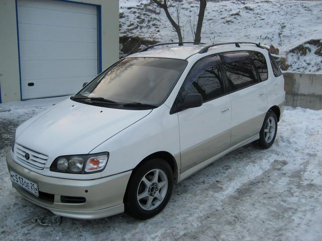 1997 Toyota Ipsum