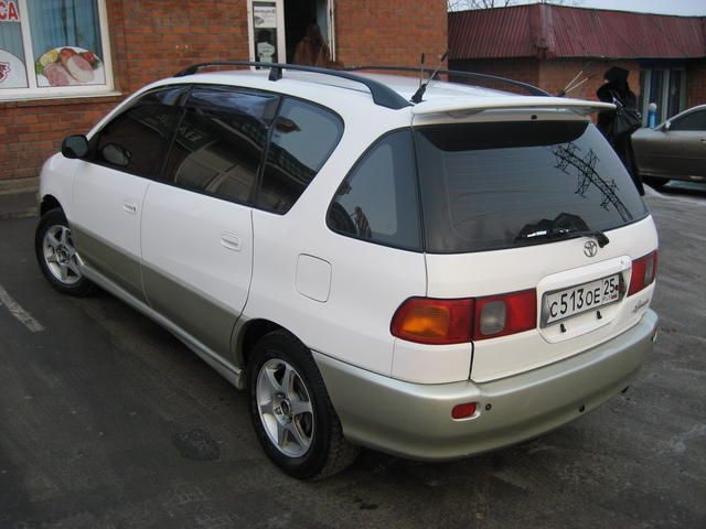 1997 Toyota Ipsum