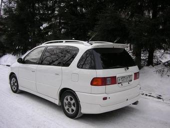 1997 Toyota Ipsum Pictures