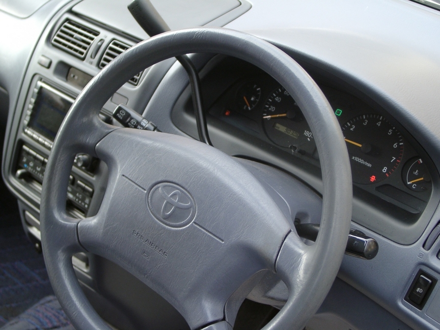 1997 Toyota Ipsum Photos