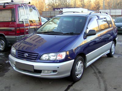 1997 Toyota Ipsum Photos