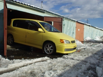 1998 Toyota Ipsum