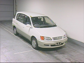 1998 Toyota Ipsum