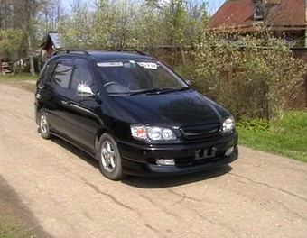 1998 Toyota Ipsum