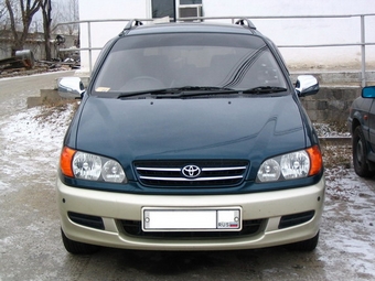 1998 Toyota Ipsum