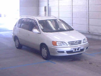 1998 Toyota Ipsum