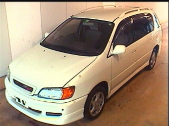 1998 Toyota Ipsum