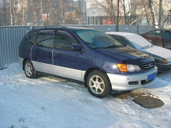 1998 Toyota Ipsum