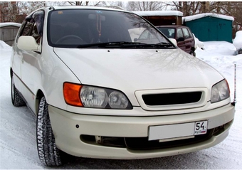 1998 Toyota Ipsum