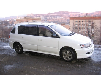 1998 Toyota Ipsum