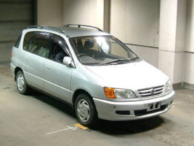 1998 Toyota Ipsum