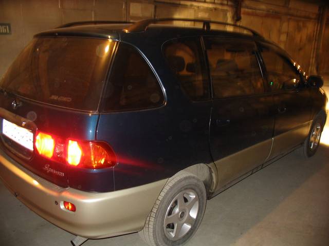 1998 Toyota Ipsum