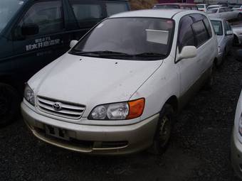 1998 Toyota Ipsum