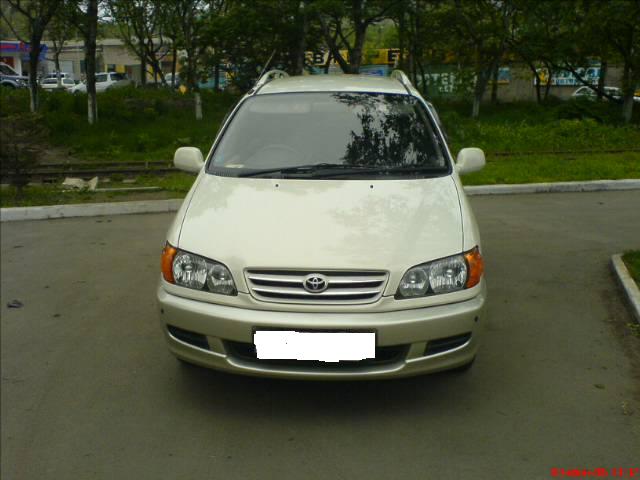 1998 Toyota Ipsum