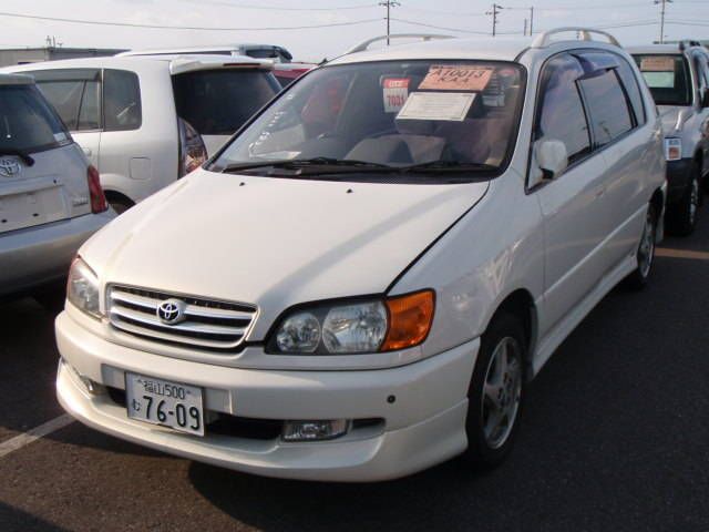 1998 Toyota Ipsum