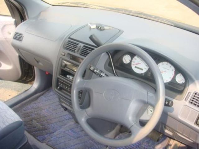 1998 Toyota Ipsum