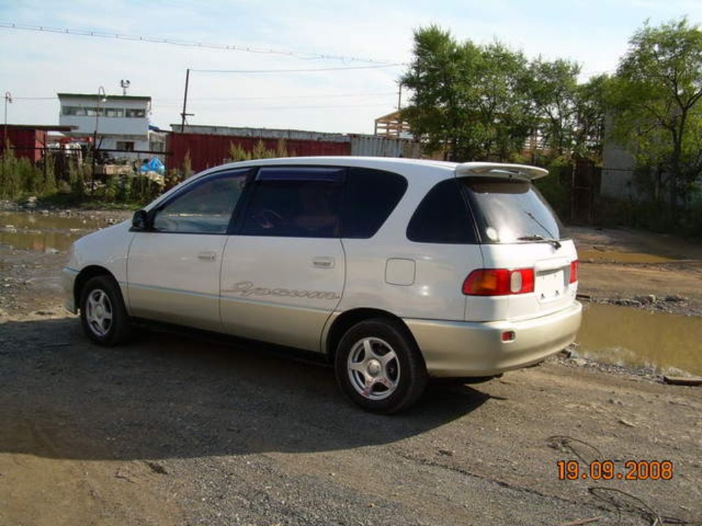 1998 Toyota Ipsum