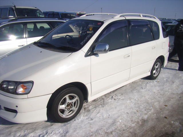 1998 Toyota Ipsum