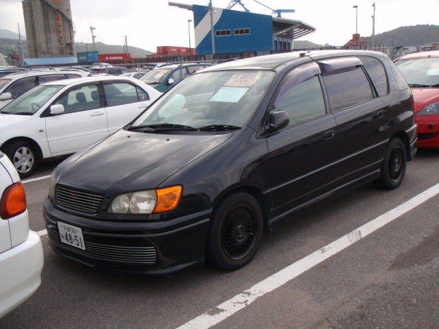 1998 Toyota Ipsum