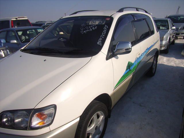 1998 Toyota Ipsum