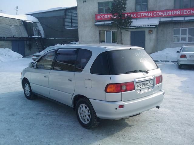 1998 Toyota Ipsum