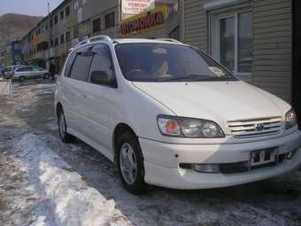 1998 Toyota Ipsum