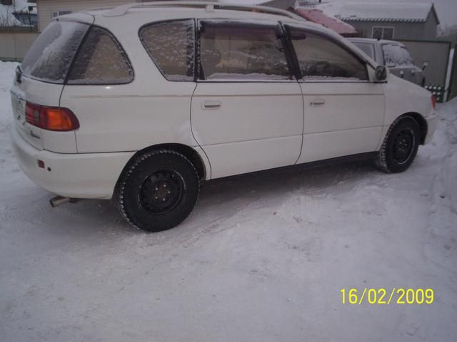 1998 Toyota Ipsum