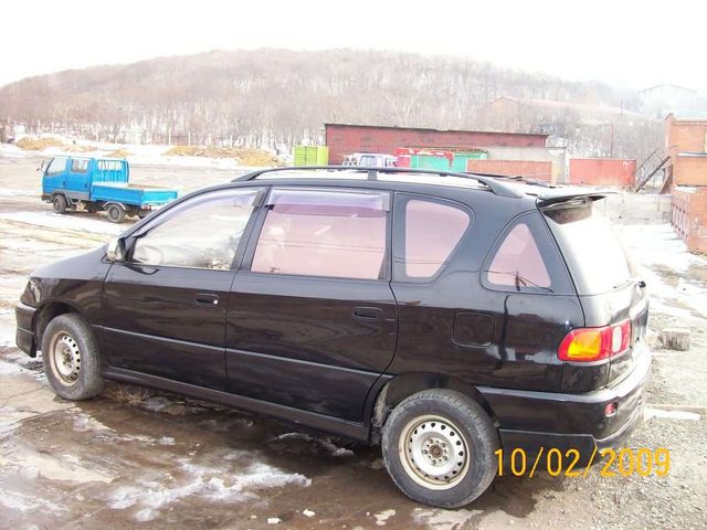 1998 Toyota Ipsum