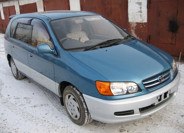 1998 Toyota Ipsum