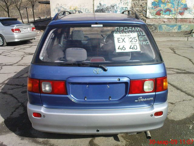 1998 Toyota Ipsum