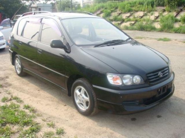 1998 Toyota Ipsum