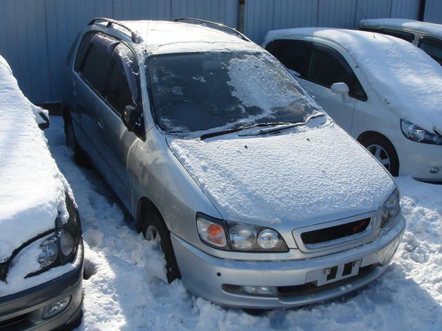 1998 Toyota Ipsum