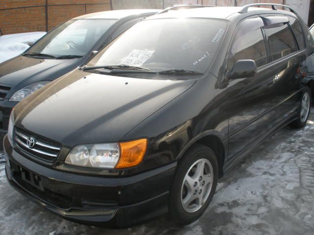 1998 Toyota Ipsum