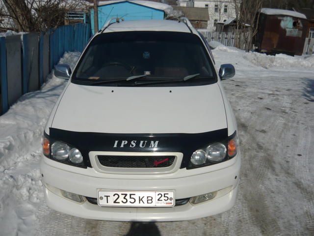 1998 Toyota Ipsum