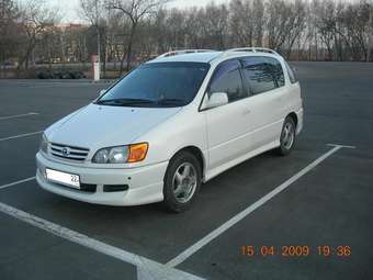 1998 Toyota Ipsum