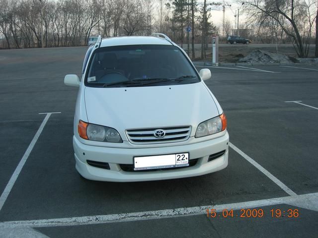 1998 Toyota Ipsum