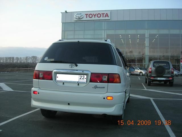 1998 Toyota Ipsum