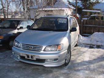 1998 Toyota Ipsum