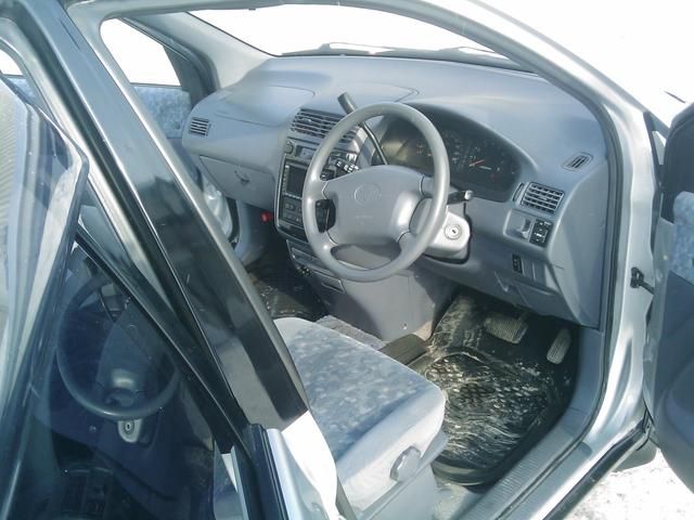 1998 Toyota Ipsum