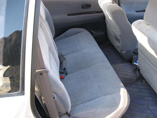 1998 Toyota Ipsum