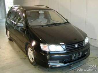 1998 Toyota Ipsum