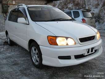 1998 Toyota Ipsum