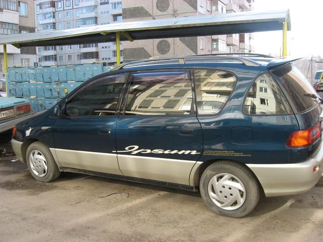 1998 Toyota Ipsum