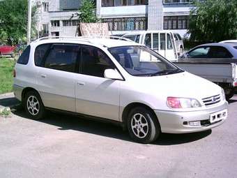 1998 Toyota Ipsum