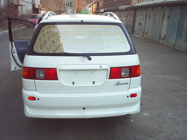 1998 Toyota Ipsum