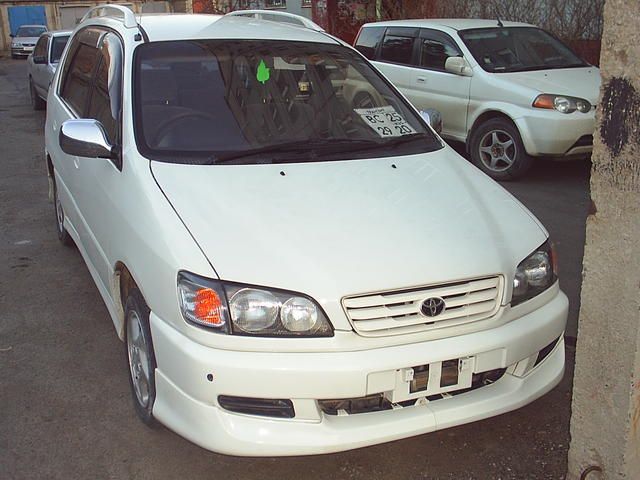 1998 Toyota Ipsum