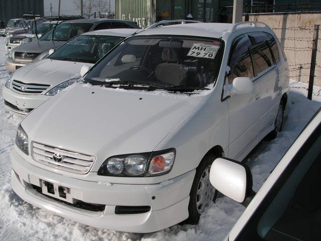 1998 Toyota Ipsum