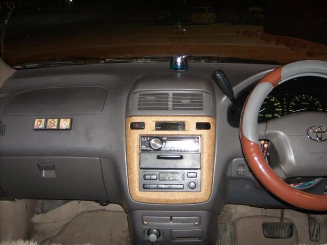 1998 Toyota Ipsum