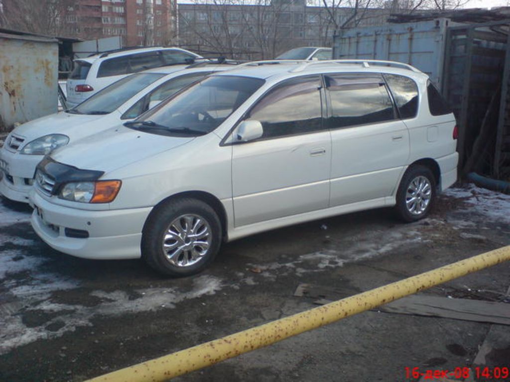 1998 Toyota Ipsum