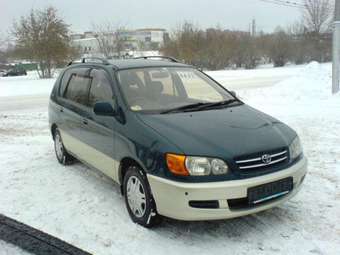 1998 Toyota Ipsum